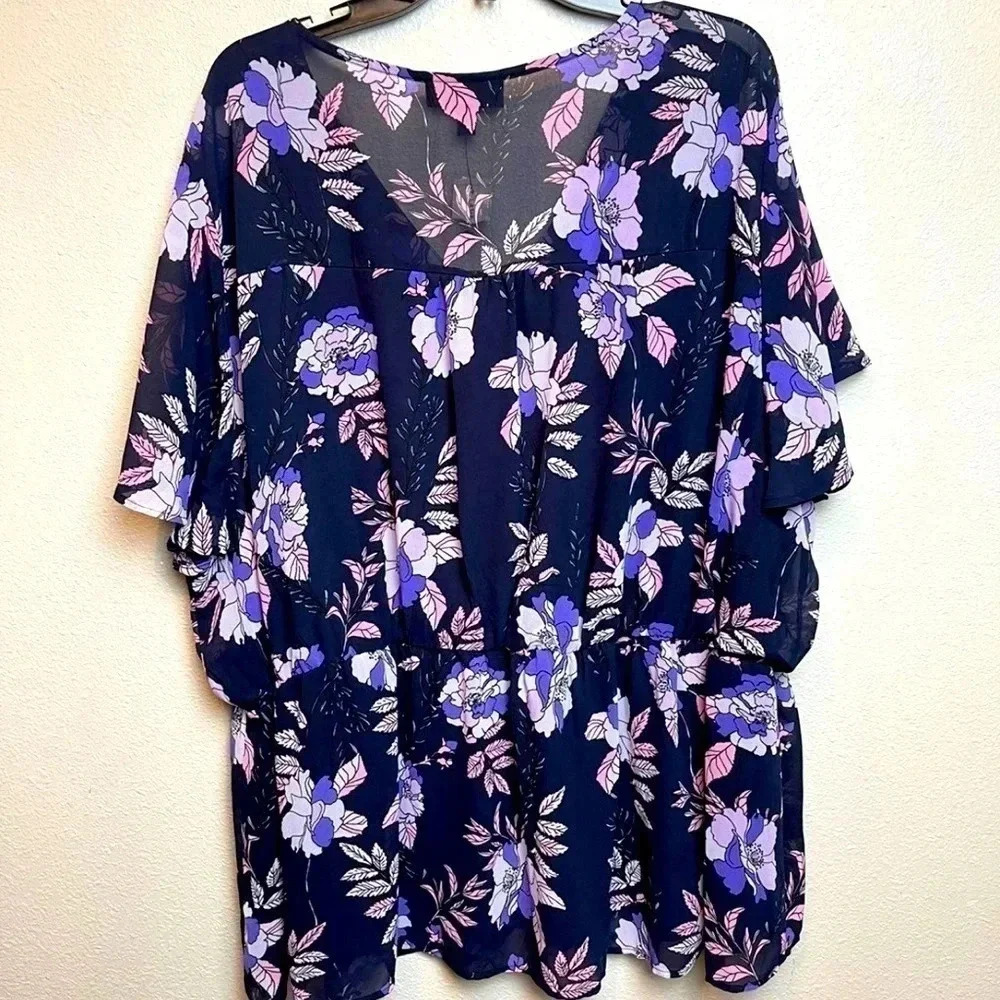 NWT’S.‎ Lane Bryant Floral Babydoll Top Blouse. Short flutter sleeves. - Picture 4 of 9